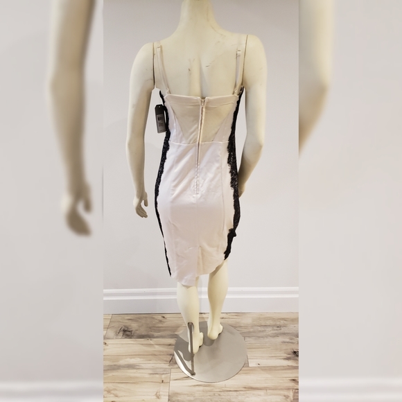 NWT white Guess bustier dress with black lace - Picture 4 of 8